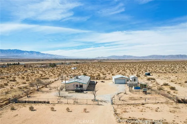 $325,000 | 11330 Lakeview Avenue, Lucerne Valley, CA 92356