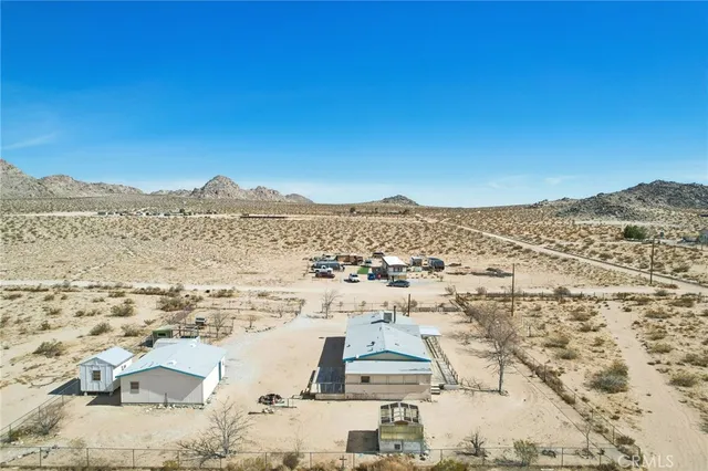 $325,000 | 11330 Lakeview Avenue, Lucerne Valley, CA 92356