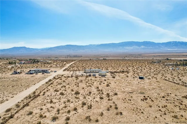 $325,000 | 11330 Lakeview Avenue, Lucerne Valley, CA 92356