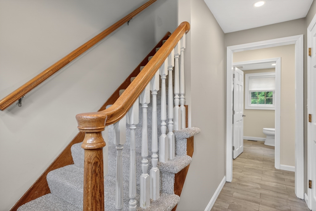 10 Virginia Road Tyngsborough, MA 01879 - Photo 18 of 38