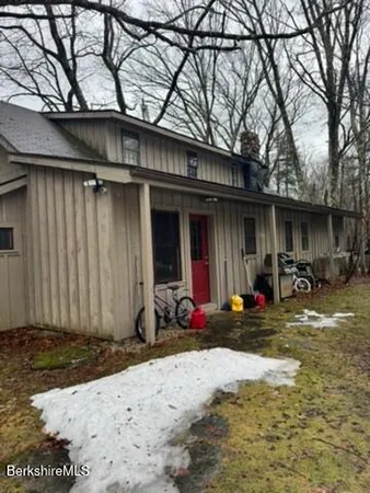 $799,000 | 1131 Norfolk Road, New Marlborough, MA 01259