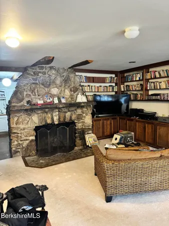 $799,000 | 1131 Norfolk Road, New Marlborough, MA 01259