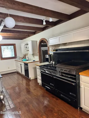 $799,000 | 1131 Norfolk Road, New Marlborough, MA 01259