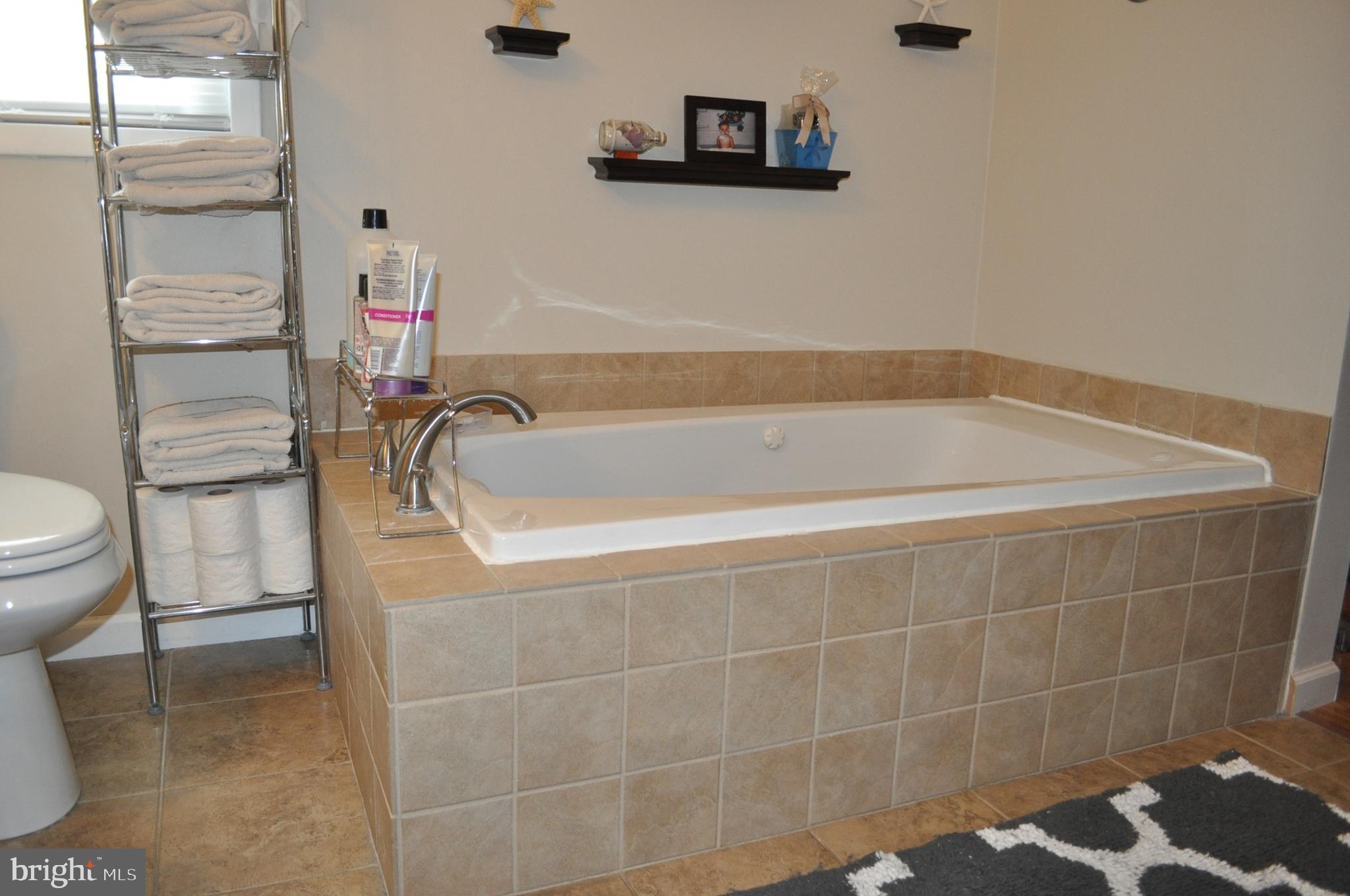 2402 Oak Manor Road Baltimore, MD 21219 - Photo 19 of 31 Gallery Image 19