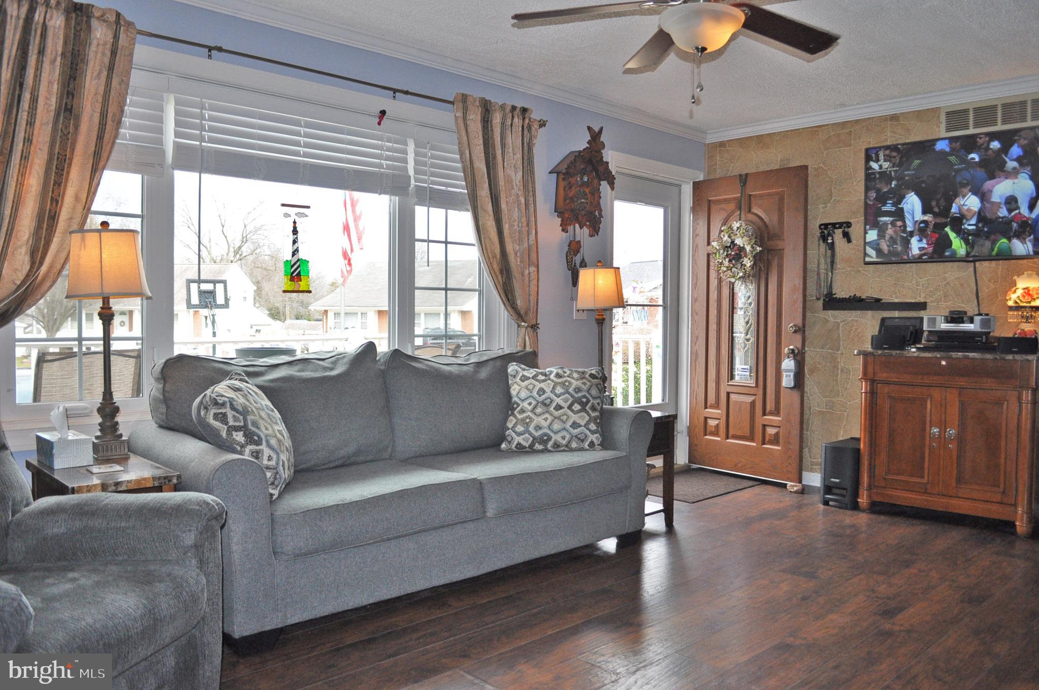 2402 Oak Manor Road Baltimore, MD 21219 - Photo 7 of 31 Gallery Image 7