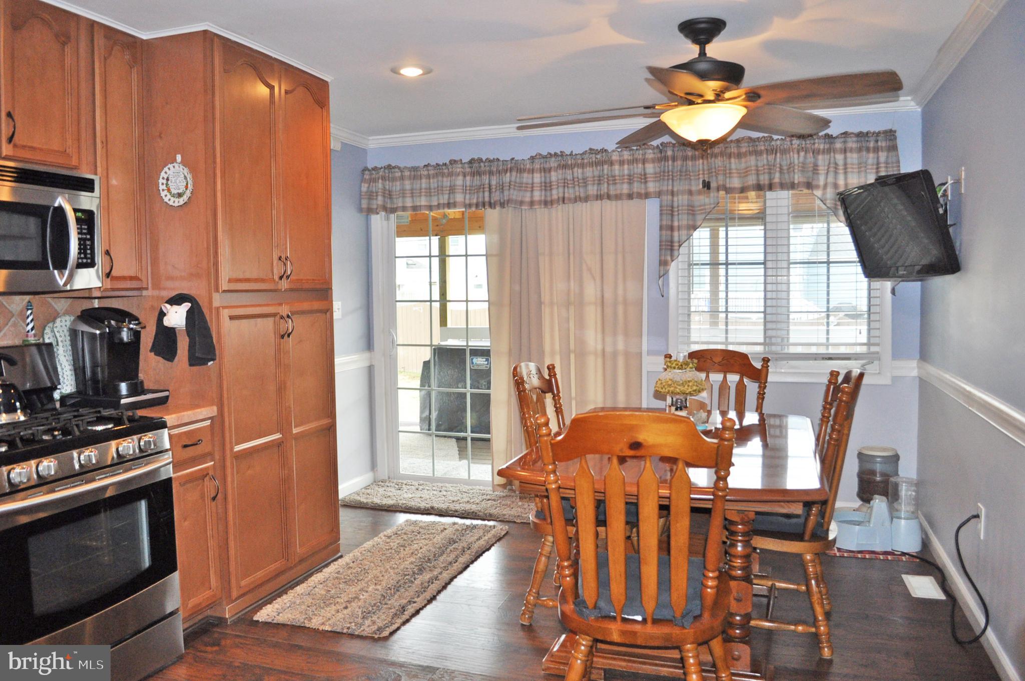 2402 Oak Manor Road Baltimore, MD 21219 - Photo 9 of 31 Gallery Image 9
