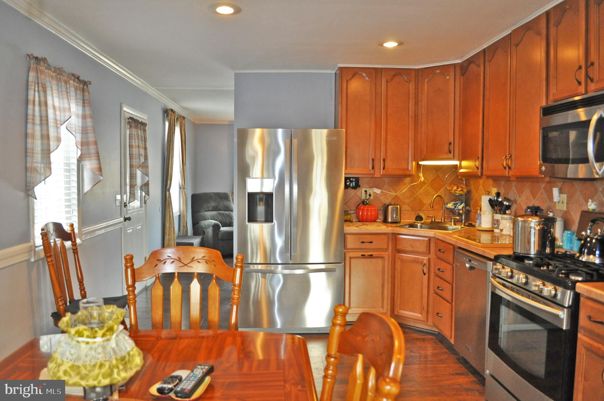 2402 Oak Manor Road Baltimore, MD 21219 - Photo 10 of 31 Gallery Image 10