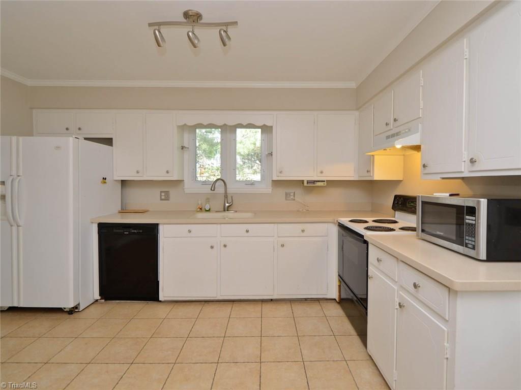 4300 Witherow Road Winston-Salem, NC 27106 - Photo 14 of 27 Gallery Image 14