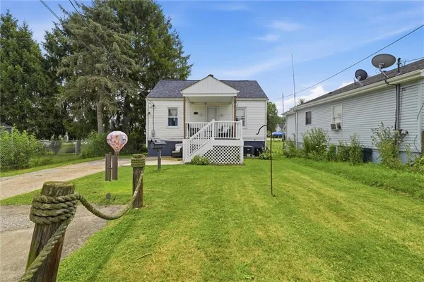 $89,900 | 118 Homewood Street, Belle Vernon, PA 15012