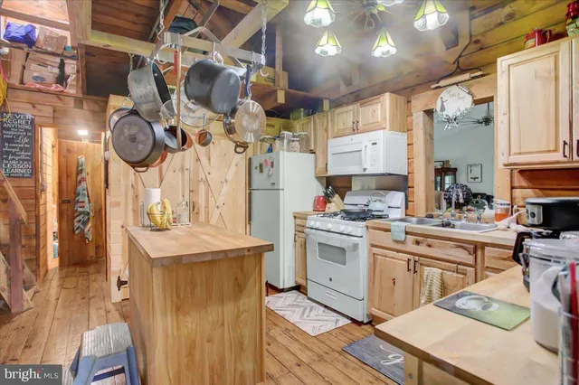 $650,000 | 855 Lincoln Highway, Schellsburg, PA 15559