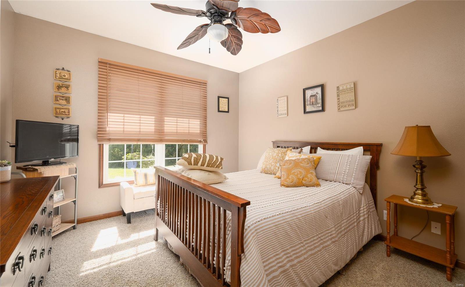 9605 East Kirsch Road Troy, IL 62294 - Photo 16 of 28