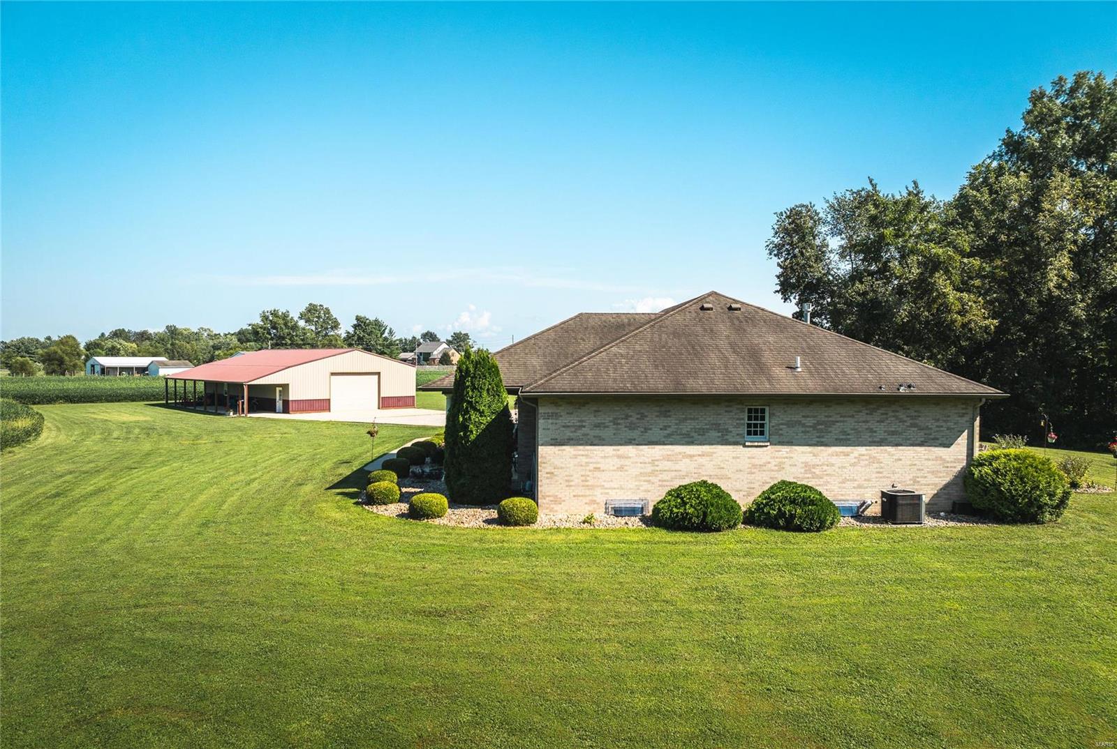 9605 East Kirsch Road Troy, IL 62294 - Photo 25 of 28