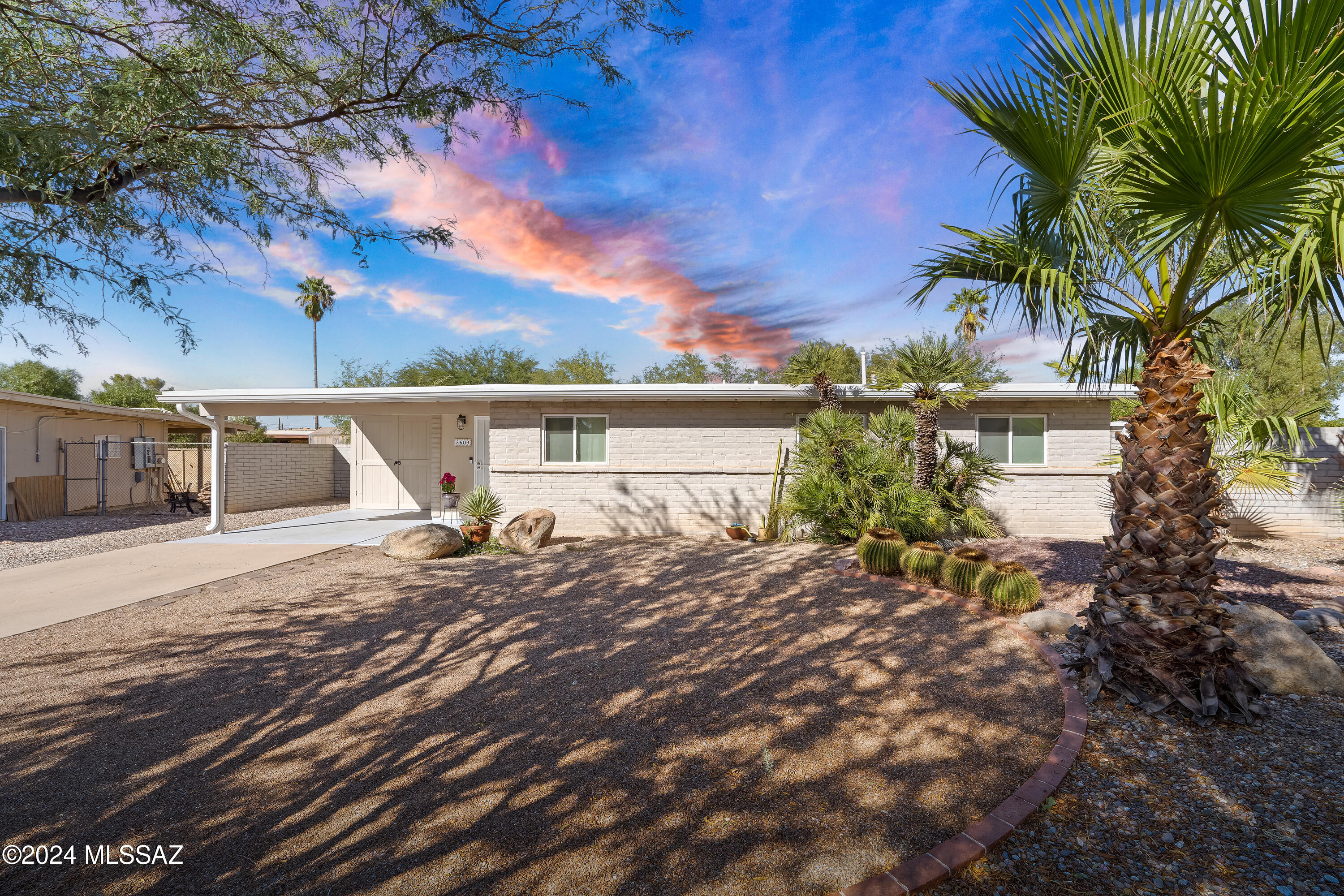 3609 South Prudence Road Tucson, AZ 85730 - Photo 1 of 28 Gallery Image 1