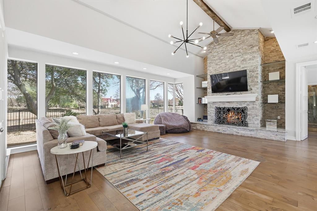 5806 Bent Trail Dallas, TX 75248 - Photo 9 of 32