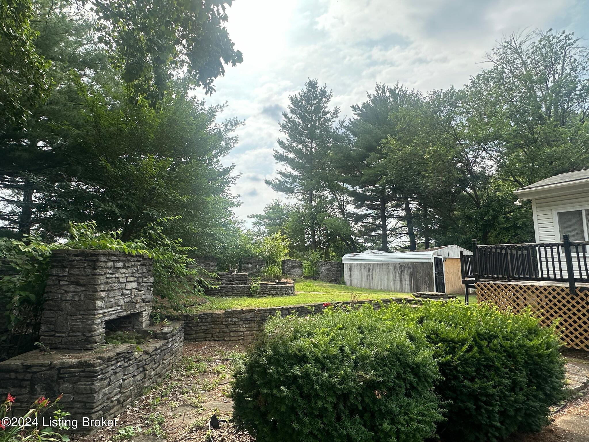 7708 Tempsclair Road Louisville, KY 40220 - Photo 27 of 28 tempsclair 27