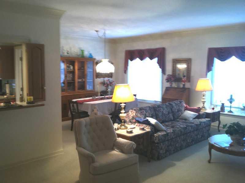 12222 Brompton Road Carmel, IN 46033 - Photo 8 of 17 Gallery Image 8