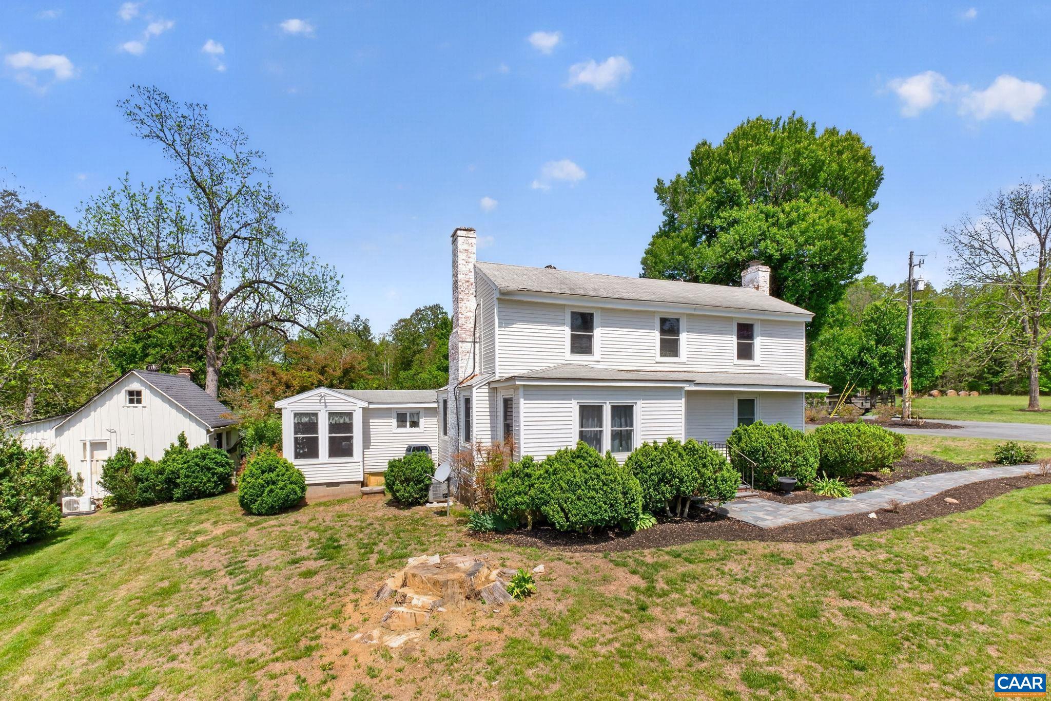 28 Ridgeway Farm Court Keswick, VA 22947 - Photo 3 of 59