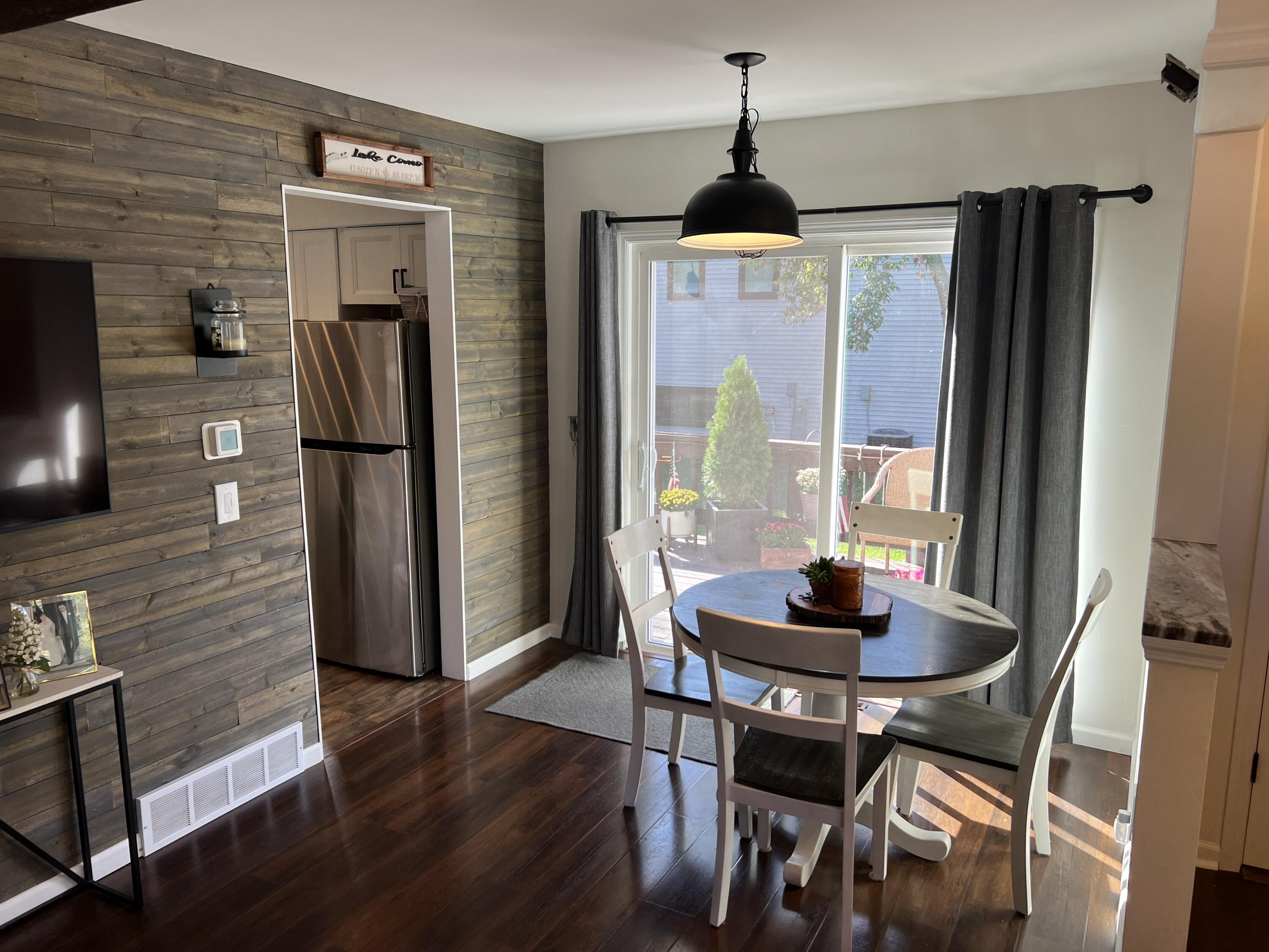 N3178 Poplar Road Geneva, WI 53147 - Photo 7 of 39 Dining Area