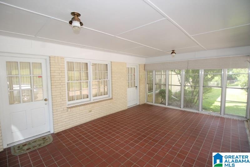 945 Pine Hill Road Birmingham, AL 35235 - Photo 17 of 20