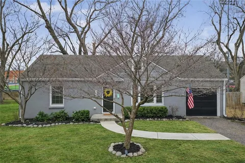 $270,000 | 5048 Canterbury, Roeland Park, KS 66205