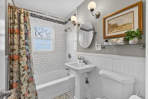 $270,000 | 5048 Canterbury, Roeland Park, KS 66205