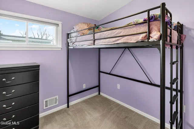 $285,000 | 32 Dover Drive, Colonie, NY 12110