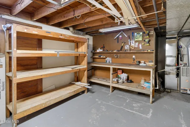 $285,000 | 32 Dover Drive, Colonie, NY 12110