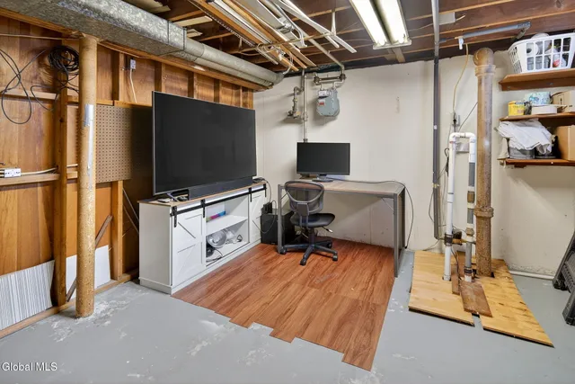 $285,000 | 32 Dover Drive, Colonie, NY 12110