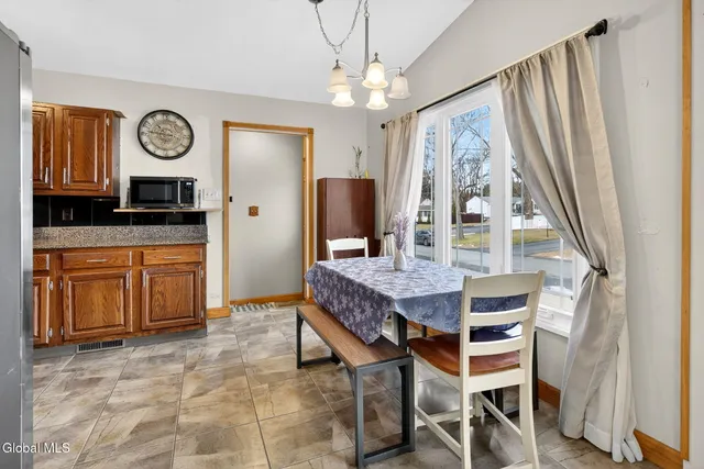 $285,000 | 32 Dover Drive, Colonie, NY 12110