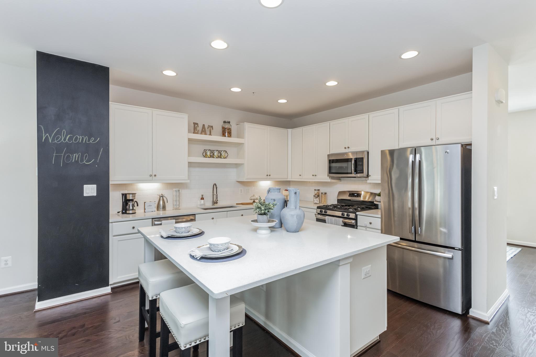 5610 Scott Ridge Place Frederick, MD 21704 - Photo 7 of 28 Bright Kitchen w/Breakfast Bar, Recessed Lighting