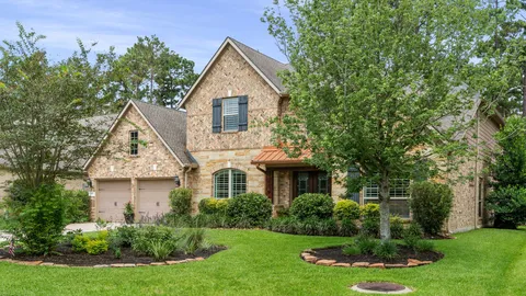 $900,000 | 23 Mariscal Place, The Woodlands, TX 77389