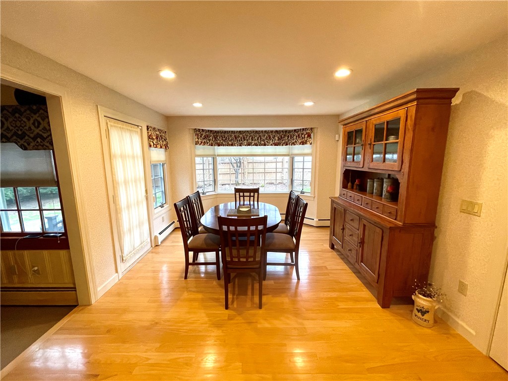 33 Cormier Road Lincoln, RI 02865 - Photo 11 of 27 Gallery Image 11