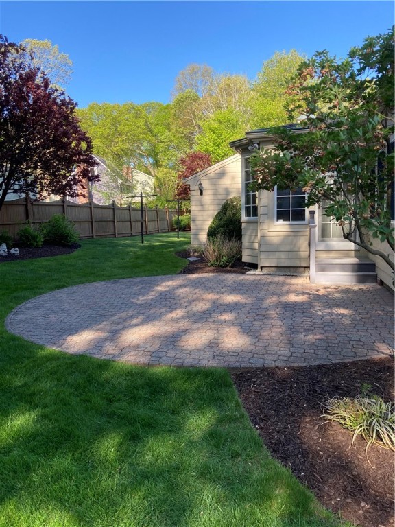 33 Cormier Road Lincoln, RI 02865 - Photo 5 of 27 Gallery Image 5
