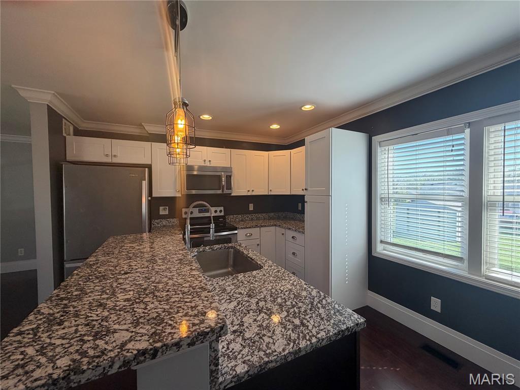 3438 Ashby Road St. Ann, MO 63074 - Photo 2 of 3