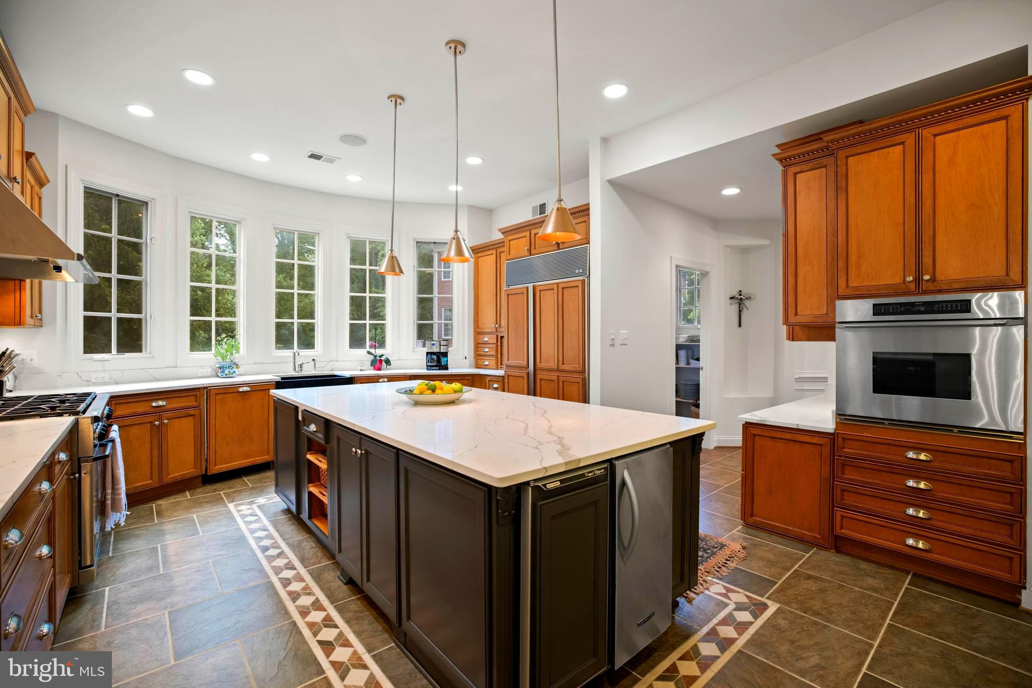 3933 27th Road North Arlington, VA 22207 - Photo 12 of 96