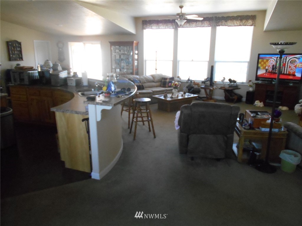 2260 East Wellsandt Road Ritzville, WA 99169 - Photo 3 of 23