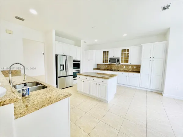 $7,500 | 19343 Southwest 79th Avenue, Cutler Bay, FL 33157