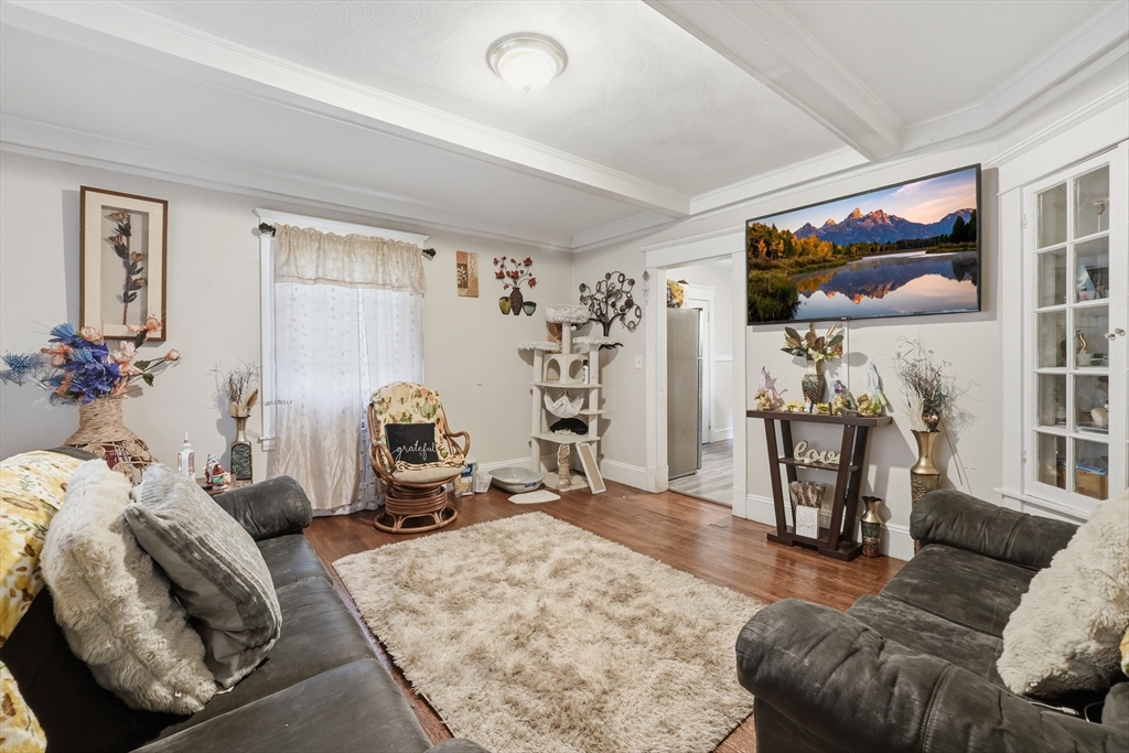 25 Eton Street Springfield, MA 01108 - Photo 8 of 28 Gallery Image 8