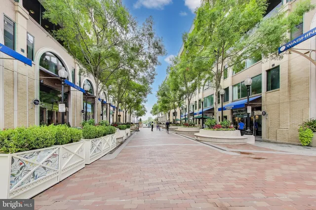 $1,200,000 | 3030 K Street Northwest, Unit 209, Washington, DC 20007