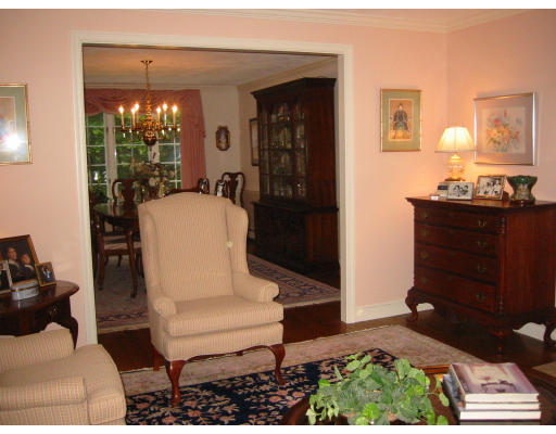 37 Batchelder Road Boxford, MA 01921 - Photo 6 of 12