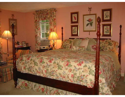 37 Batchelder Road Boxford, MA 01921 - Photo 10 of 12
