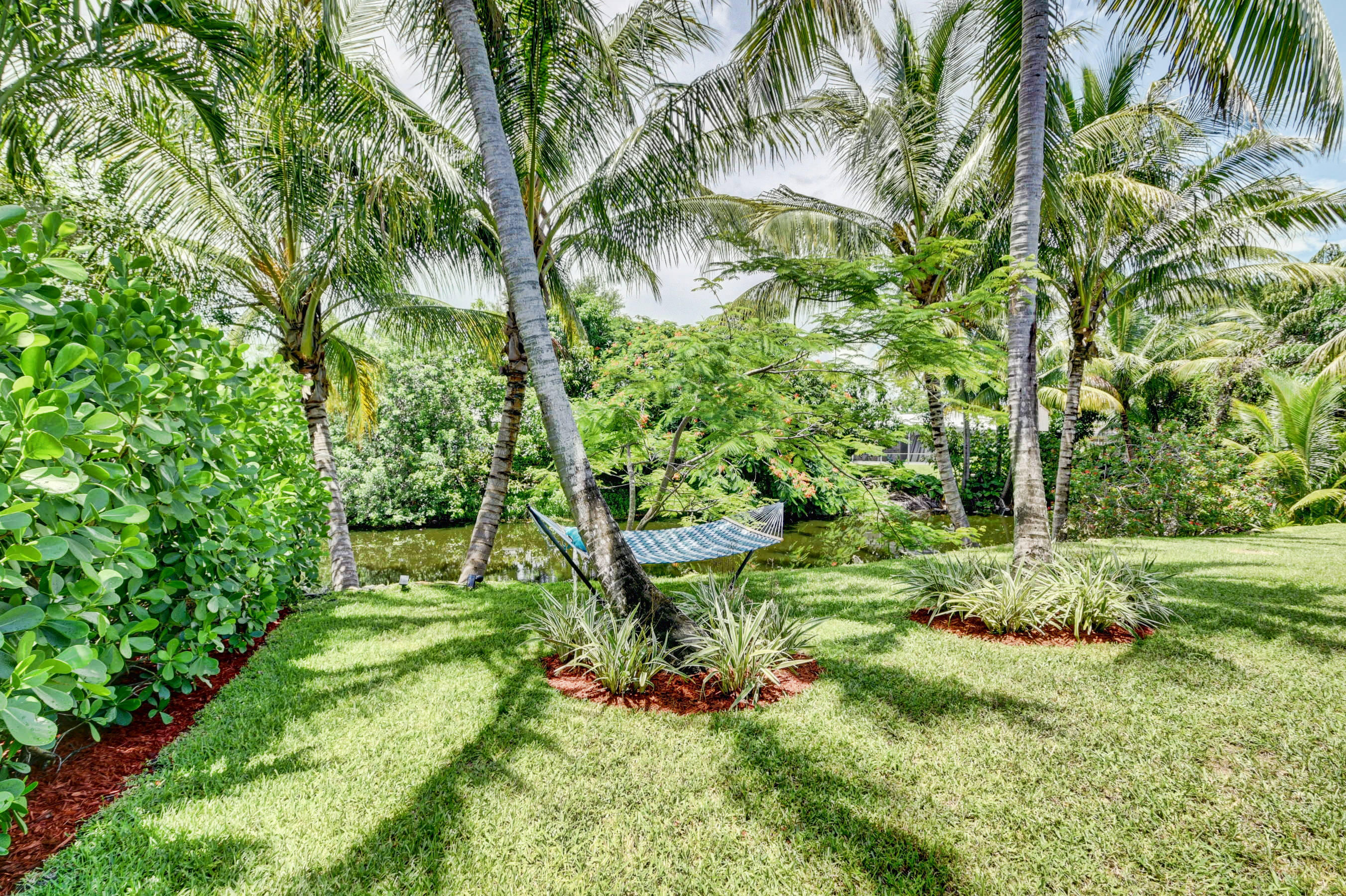617 Northwest 10th Court Boca Raton, FL 33486 - Photo 38 of 54 Back yard