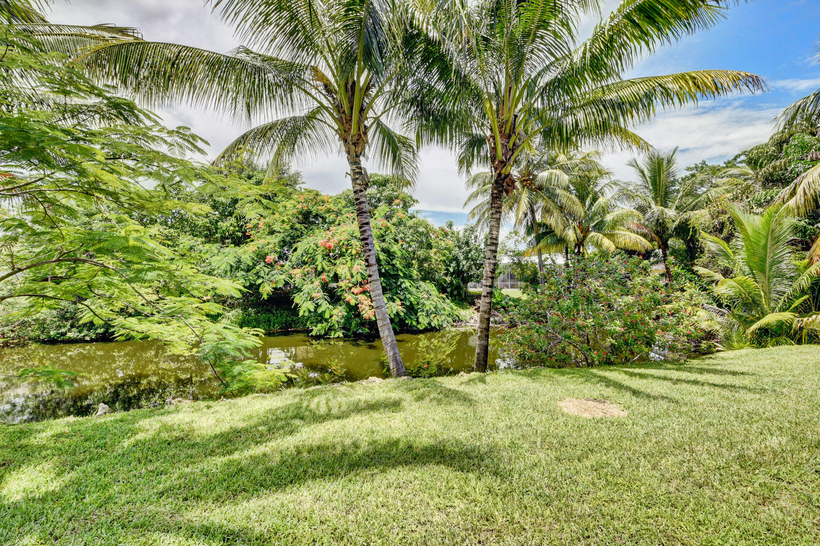 617 Northwest 10th Court Boca Raton, FL 33486 - Photo 39 of 54 Back yard