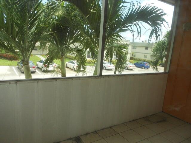 457 Flanders I, Unit 457 Delray Beach, FL 33484 - Photo 11 of 13 a view of outdoor space and yard