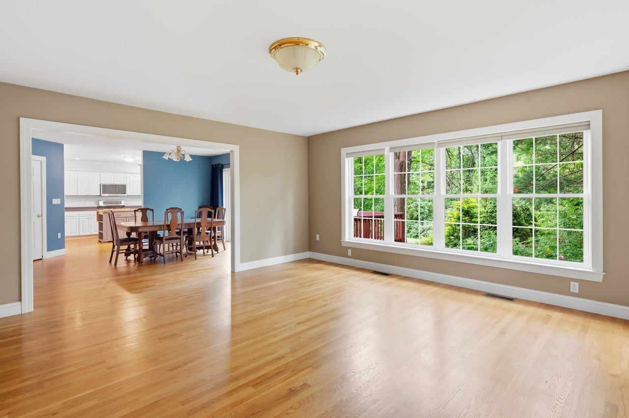 38 B Emerson Road Durham, NH 03824 - Photo 5 of 39 Gallery Image 5
