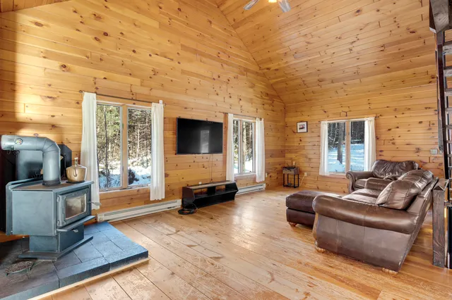 $439,900 | 182 Chestnut Knoll Road, Bethel, ME 04217