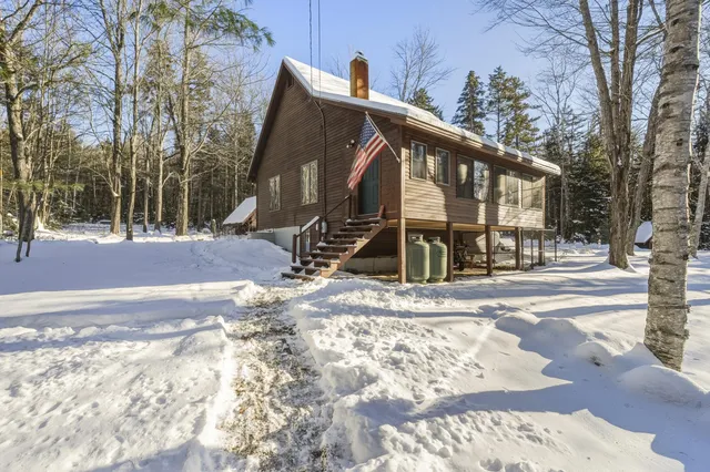 $439,900 | 182 Chestnut Knoll Road, Bethel, ME 04217