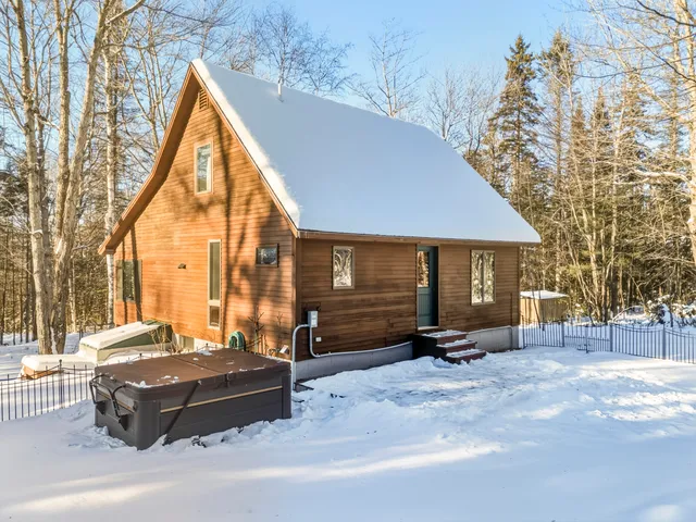 $439,900 | 182 Chestnut Knoll Road, Bethel, ME 04217