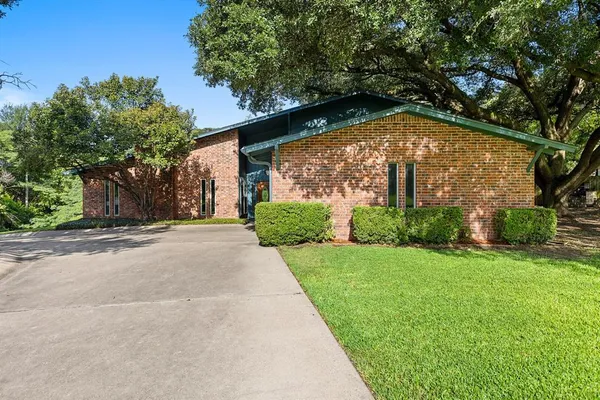 $339,000 | 4500 Scottwood Drive, Waco, TX 76708