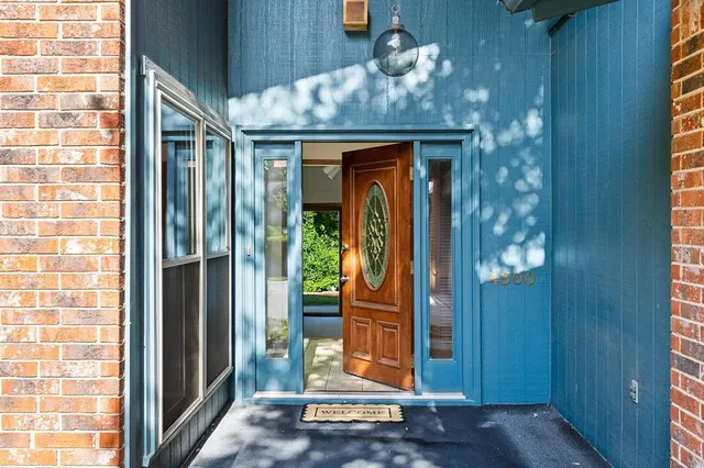 a view of an entryway door